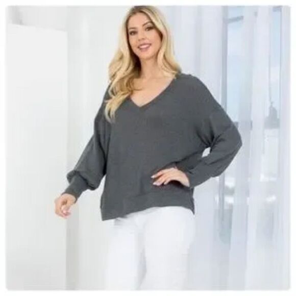 Charcoal V-neck cuffed sleeve waffle top - Picture 5 of 6